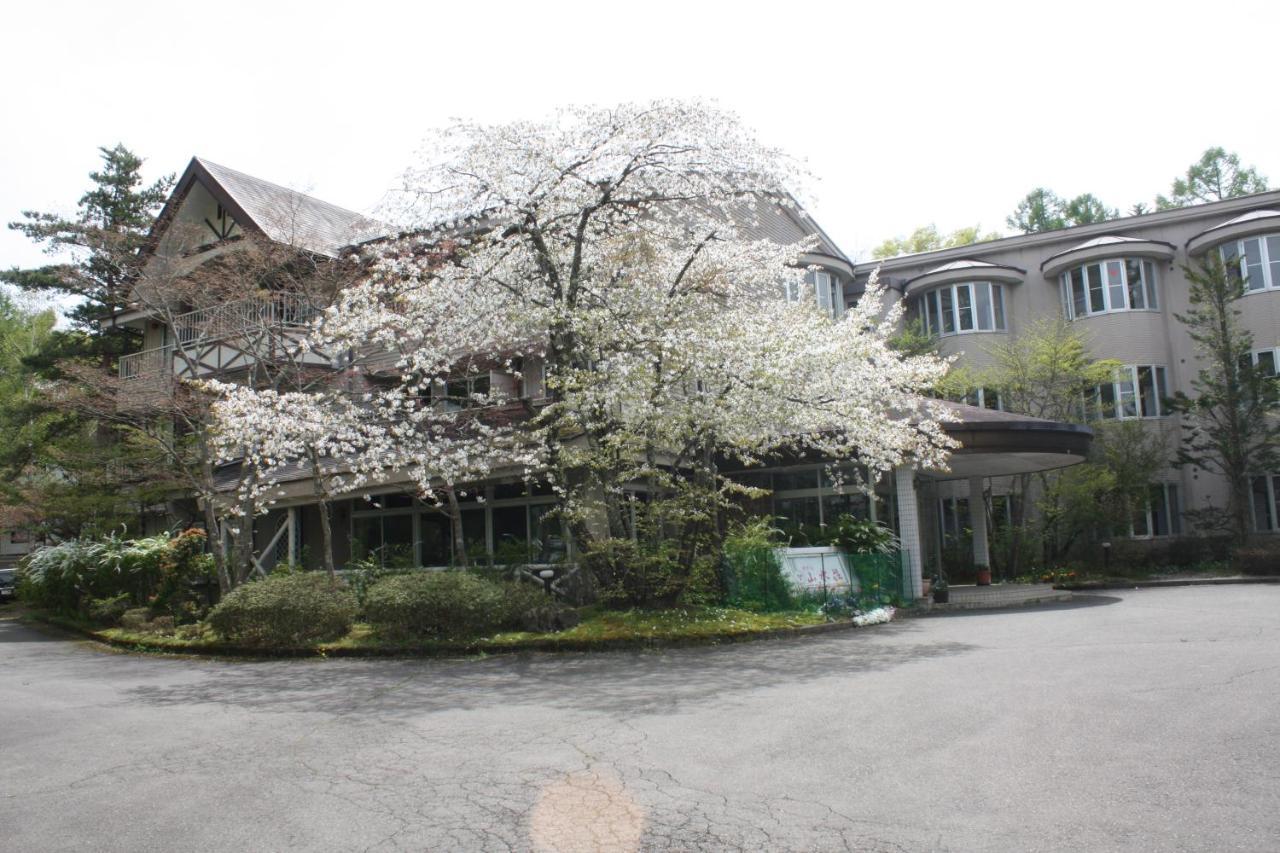 Hotel Sansuiso Yamanakako Exterior photo